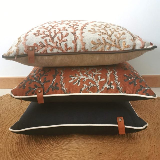 COUSSIN GARNI MERAKI COLLECTION CORAIL