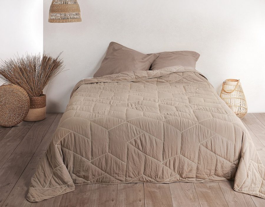 COUVRE LIT CALISSON