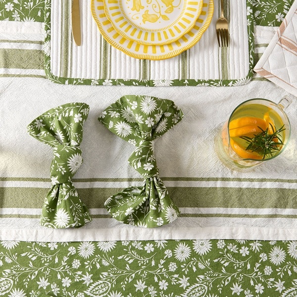 NAPPE SOUS L'OLIVIER Fleurs